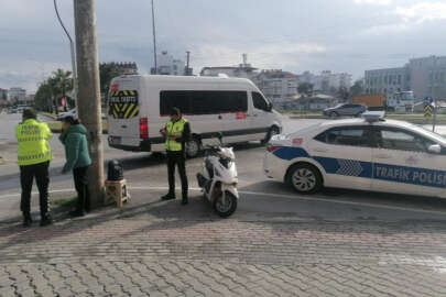 Taktığı kask kurtardı!