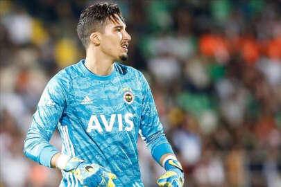 Fenerbahçe'den Altay Bayındır'a yeni sözleşme