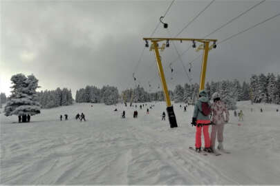 Uludağ'da kar kalınlığı 80 santimetreye ulaştı!