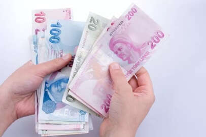 Milyonların gözü kulağı bu haberde! Emeklilerden bayram ikramiyesi talebi