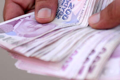 Milyonlarca emeklinin gözü bayram ikramiyesinde!