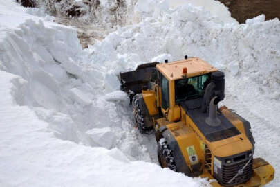 Soğanlı Dağı'nda zorlu kar mücadelesi!