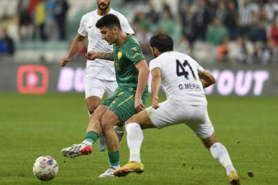 Bursaspor, Tarsus İdman Yurdu karşısında