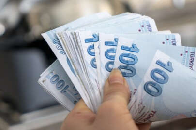 2 bin TL farkla yatacak! Emekliye taban maaş zammında 'kök maaş' detayı..