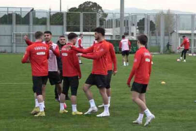 A Milli Futbol Takımı, Hırvatistan maçının hazırlıklarını Bursa'da sürdürdü