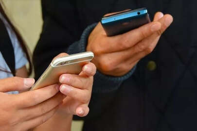 Başlamasına günler kaldı! Cep telefonlarına zam geliyor