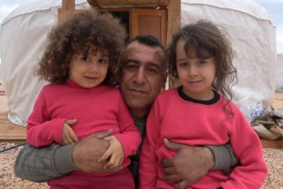 Şehir dışındaki ailesinin yanına gidecekken depreme yakalandı