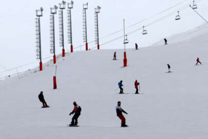 Palandöken Kayak Merkezi yoğunluk! Kar 123 santimetre