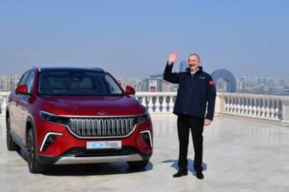 Aliyev, yerli otomobil Togg'u teslim aldı