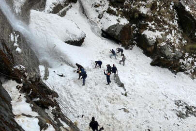 Hindistan'da çığ düştü: 6 ölü