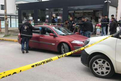 Yol verme kavgası kanlı bitti: 2 kişi silahla vuruldu