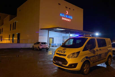 Tartıştığı eşini ve oğlunu bıçakladı