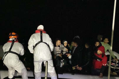  Ayvalık açıklarında 27 düzensiz göçmen kurtarıldı   