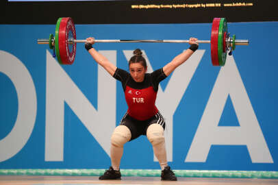Halterde Nuray Güngör Avrupa şampiyonu oldu