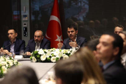 Bakan Kurum: Mayısta 319 bin deprem konutunun inşaatına başlanacak