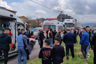 Bursa'da bayramlaşmada birbirlerine girdiler: 10 yaralı   