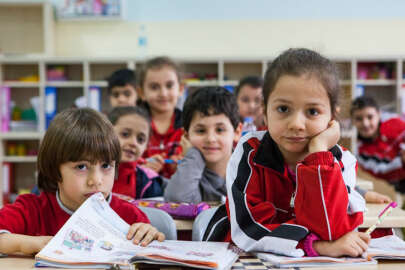 MEB'den depremzede öğrenciler için telafi eğitimi kararı