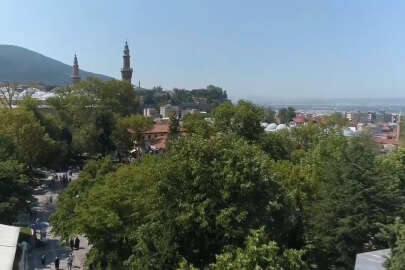 AK Parti'nin Bursa'da sosyal yardım ve sağlık alanındaki 20 yıllık icraatları