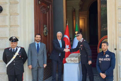 Bakan Ersoy: "Mezar stelini İtalya'da teslim aldık"