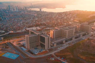 Sağlık Bakanı Koca: "İzmir Şehir Hastanesi için gün sayıyoruz" 