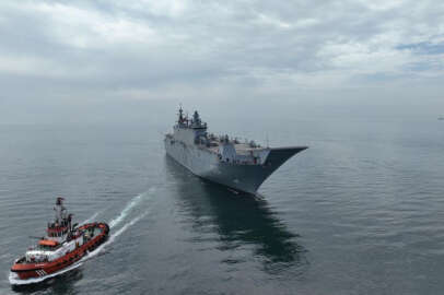 TCG Anadolu, İzmir Alsancak Limanı'nda ziyarete açıldı