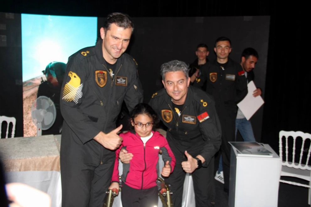 SOLOTÜRK pilotlarına yoğun ilgi