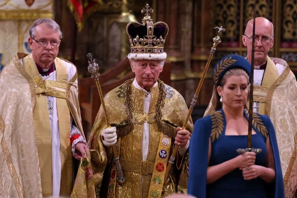 Charles artık resmen Kral!