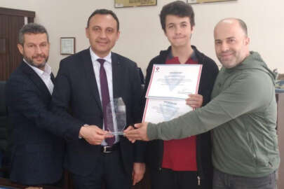  Tarihi oyunlaştırıp TÜBİTAK bölge ikincisi oldu