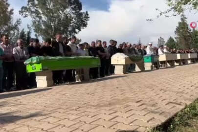 En acı kare... Kamyon faciasında ölen 7 kişi yan yana...