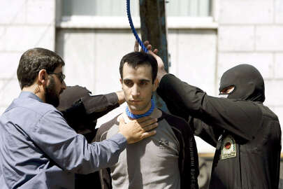 İran tam bir felaket... Bu yıl 209 kişiyi idam ettiler!