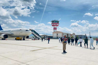 Ağrı'da 227 Afgan göçmen sınır dışı edildi