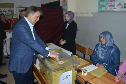 11. Cumhurbaşkanı Abdullah Gül oyunu Beykoz'da kullandı