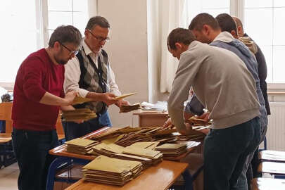Sandıklar kapandı, oy sayımı başladı