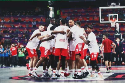 EuroLeague'de ilk finalist Olympiacos!