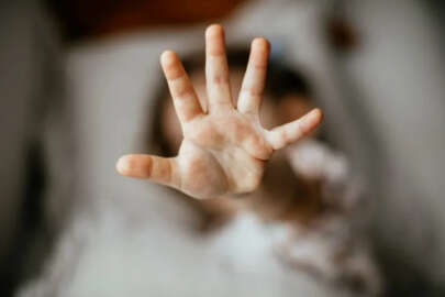 2 yaşındaki bebeğe cinsel istismar! Küçük çocuk yoğun bakımda yaşam savaşı veriyor