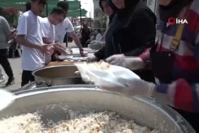 Bakan Varank, Bursa'da Barakfakih Hazretlerini Anma Programı'na katıldı