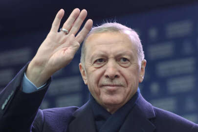 Cumhurbaşkanı Erdoğan Hatay'da: "Troller ne derse desin devlet burada"