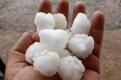 Adıyaman'a ceviz büyüklüğünde dolu yağdı