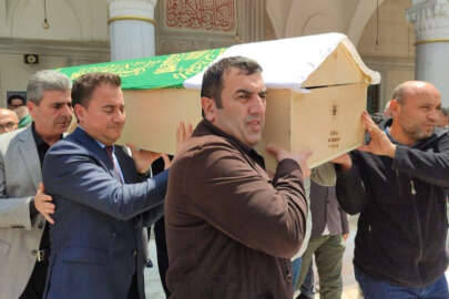 Ali Babacan, cenaze için Bursa'ya geldi