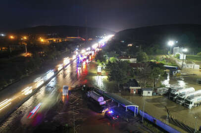 Ankara'nın Elmadağ ilçesinde sağanak nedeniyle su baskınları meydana geldi