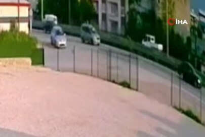 Bursa'da başıboş at kaza yaptı