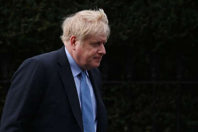 İngiltere'nin eski Başbakanı Johnson'ın Covid-19 kurallarını çiğnediğine dair yeni iddialar ortaya atıldı