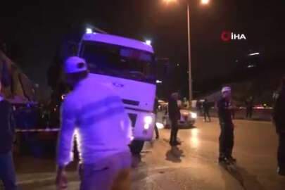 Alkollü sürücü makas atarken işçilerin arasına girdi: 4 ölü