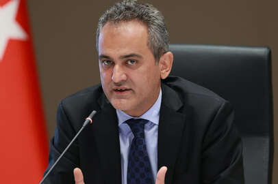 Bakan Özer: Burs kontenjanımızı 100 bine çıkarıyoruz