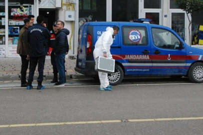 Oğlu işteyken gelinin evine gelen esnafı bıçaklayarak öldürdü