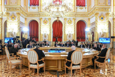 Aliyev ve Paşinyan arasında 'Zengezur Koridoru' tartışması