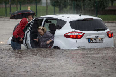 Ankara için gök gürültülü sağanak uyarısı