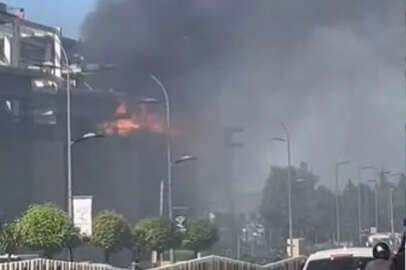 İstinye Park AVM'de yangın! Dumanlar gökyüzünü kapladı, ekipler sevk edildi