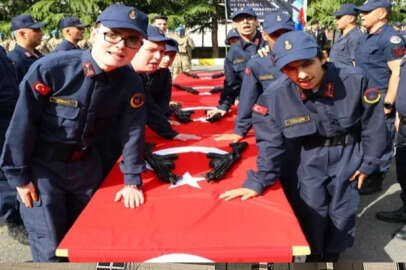 Tekirdağ'da 16 engelli genç bir günlüğüne asker oldu