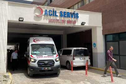 Okul bahçesinde şiddet! Öğretmen darp edildi